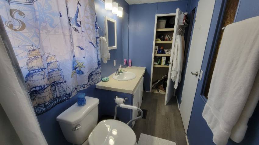 205 Rainbow Lane West a Dundee, FL Mobile or Manufactured Home for Sale